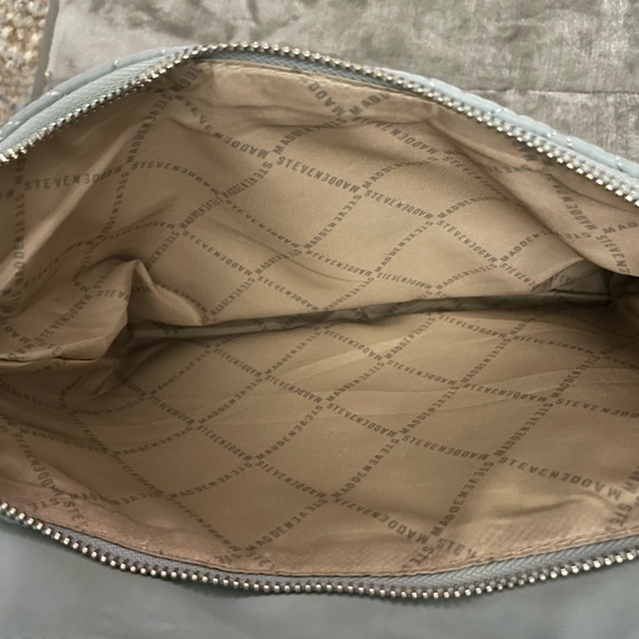 Steve Madden pastel sky blue tote - Picture 4 of 7